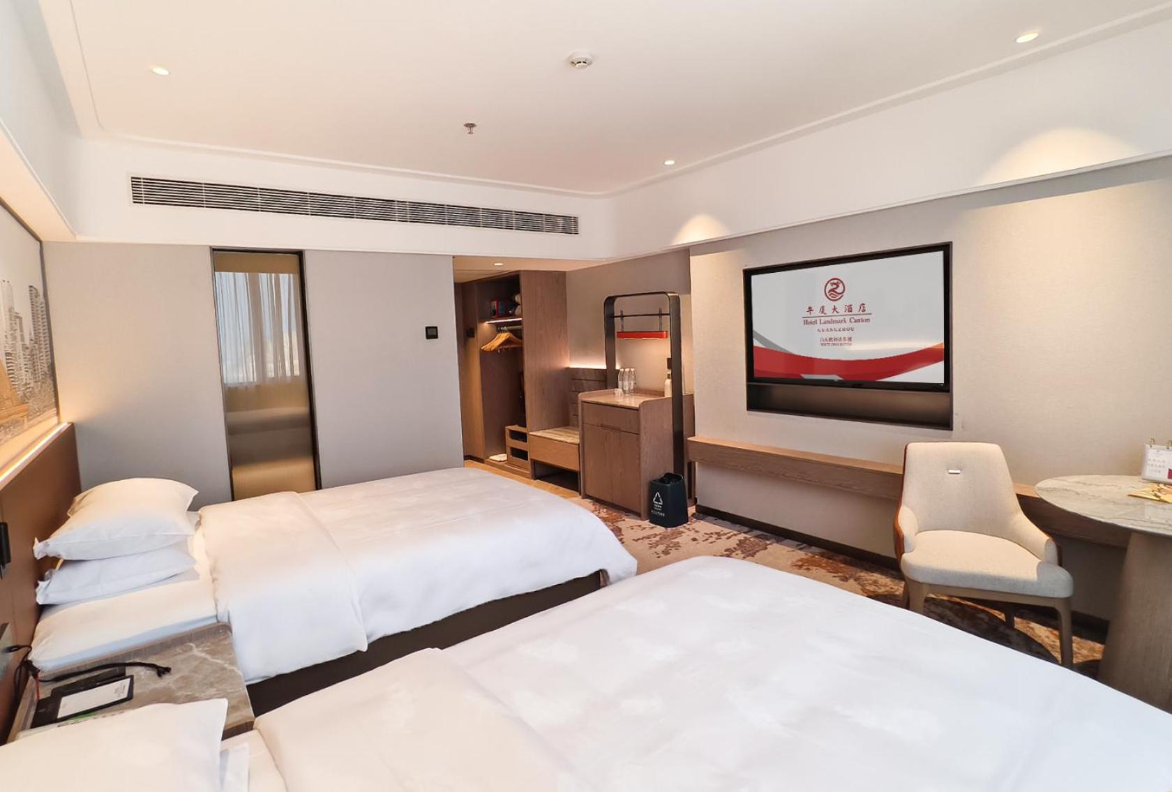 Hotel Landmark Canton Esterno foto